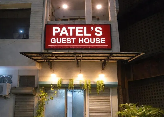 Patel'S Guest House Surat