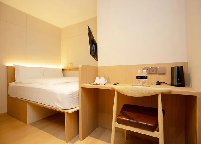 Coliwoo Orchard - Coliving Hotel Singapore
