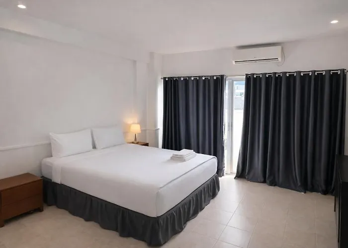 Shalom Center Chaweng Samui Hotel