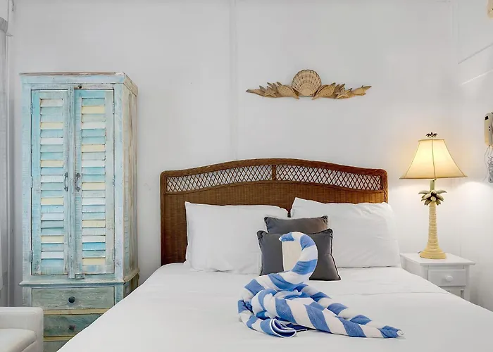 Tropic Terrace Suite #50 - Beachfront Resort St. Pete Beach