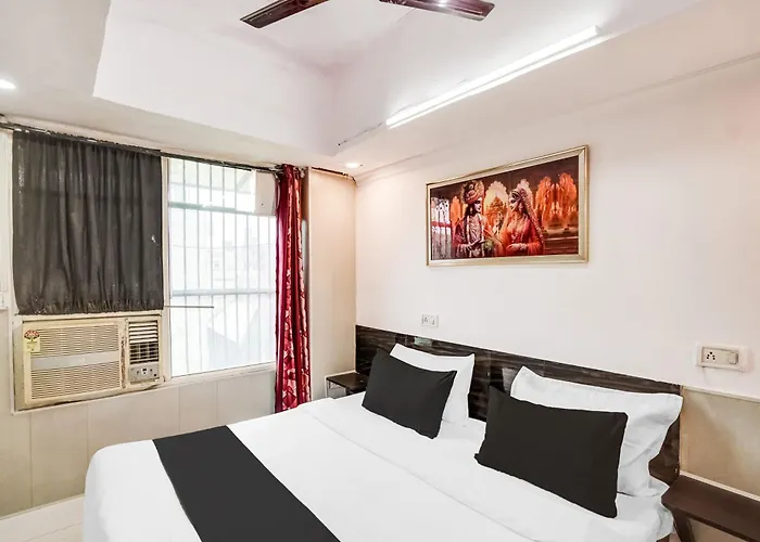 Hotel O Saffron-Blu Residence New Delhi