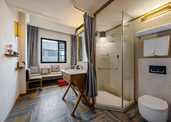 Ramadaencore By Wyndham Shanghai Pud Ong Airport -Provide Free 24Hour Shuttle Bus Service For Airport Pick-Up And Drop-Off At Pud Ong Airport