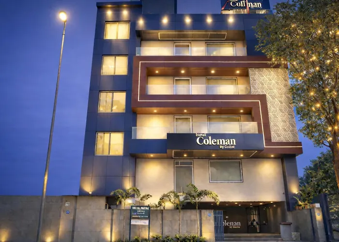Qotel Signature Coleman Janakpuri Delhi 