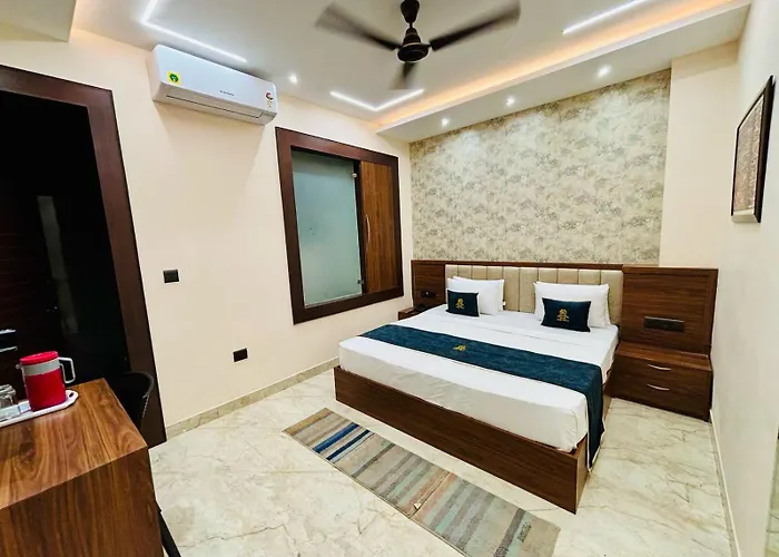 Goel Villa And Hotel Prayagraj