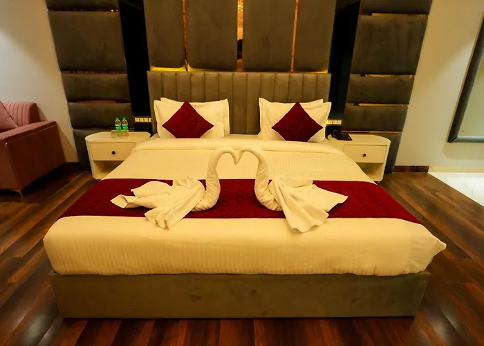 Hotel Adsan Heights Gajraula