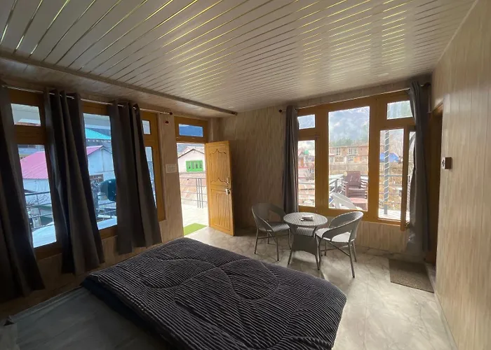 The Trippy Hills Hotel Kasol