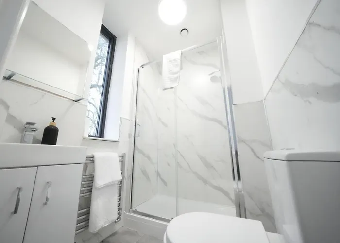 Ealing Broadway Great Stay 7-Minute Walk From The Underground