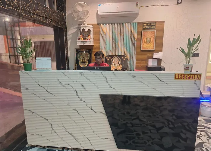 Hotel Omkar Palace Ayodhya