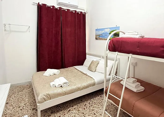 House Corso Umberto Rooms & Comfort By Loveinthetravel Неаполь