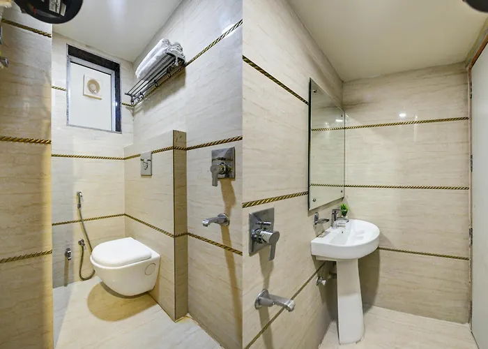 Hotel Kuber International - New Delhi Train Station
