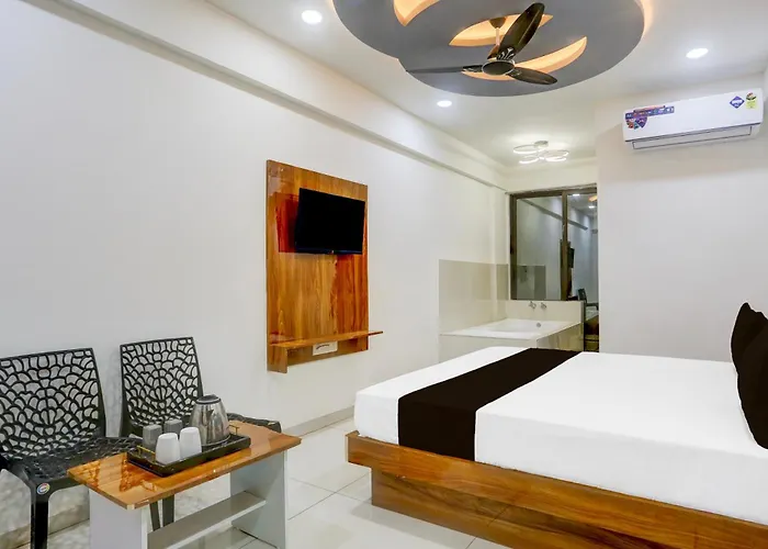 Hotel O Relax Inn Vadodara