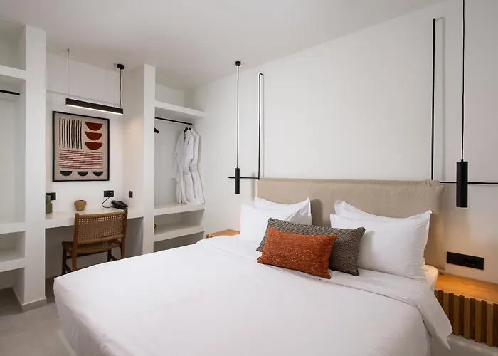 Mazee Paros Hotel Naousa