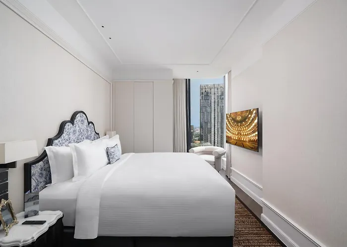 La Clef Bangkok By The Crest Collection Hotel