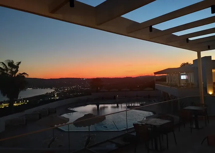 Pantheon Hotel Kefalos 