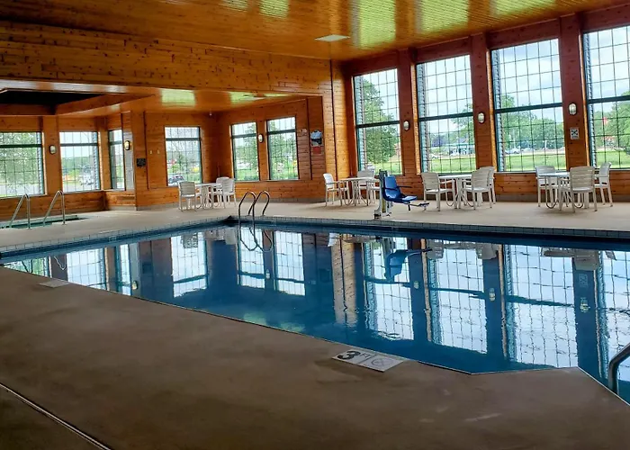 River Hill Inn & Suites Hudson