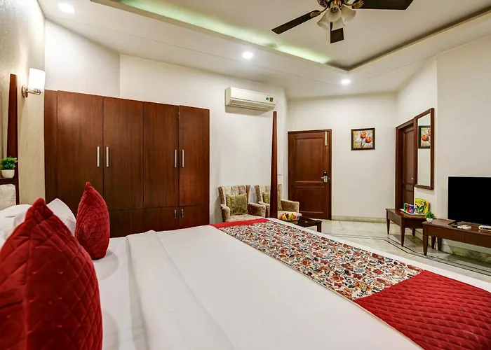Monarch Residency Gurgaon Hotel