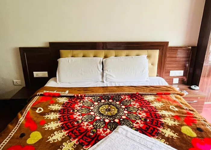 Hotel Solan Heaven