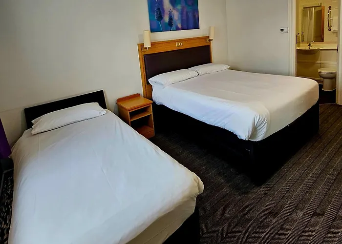 Monifieth Farm Hotel