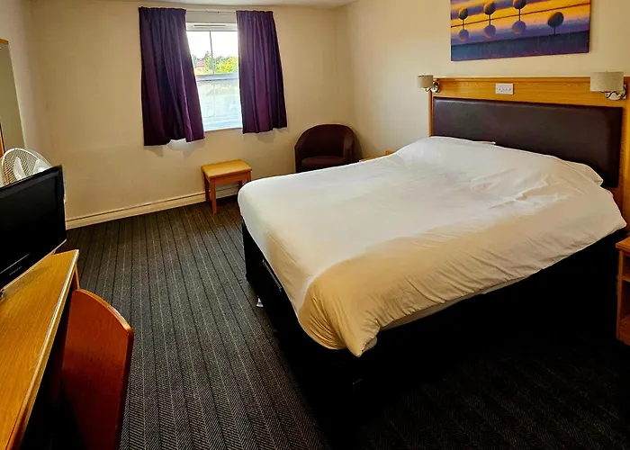 Monifieth Farm Hotel