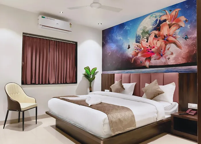 Kings Executive And Restaurant Hotel Tuljapur
