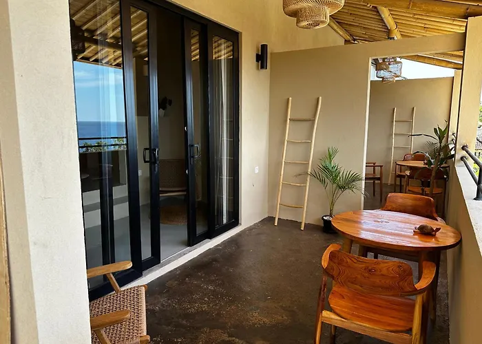 Jepun Hill Studios&Amed Jepun Divers