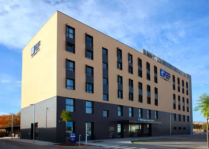 Holiday Inn Express & Suites Barcelona - Sabadell By Ihg
