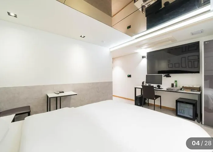 Hotel Cherry Seoul