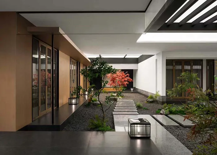 Chongqing Jiefangbei Jiayu Hotel