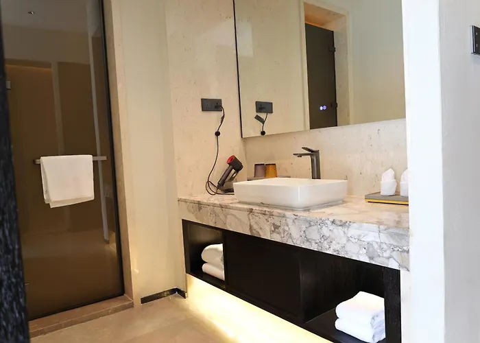 Voco Guilin Yangshuo Hotel