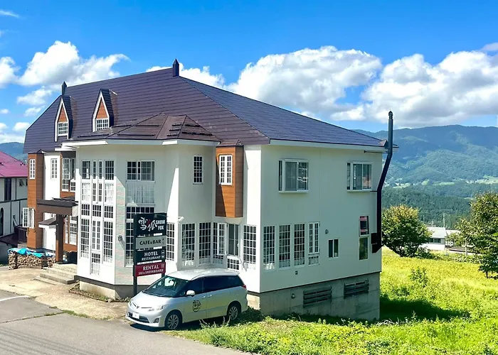 Snowfox Nozawa Hotel