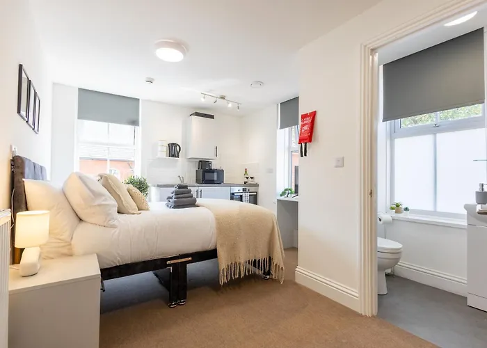St James Court Aparthotel Derby