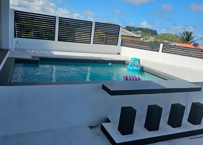 Coconut Breeze Svg - 1 Bdrm Hotel Kingstown