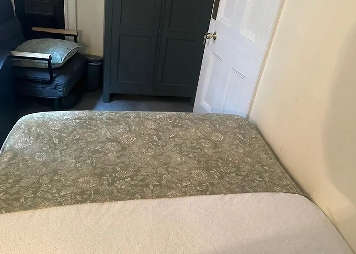 Effra Mansions Bed & Breakfast London