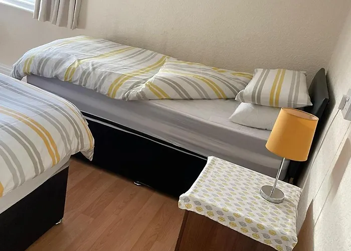 The Wheelwright Arms Bed & Breakfast Luton 