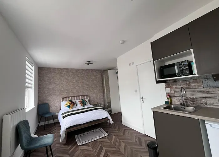 Dalston Luxe Studios, 10 Minutes Away From Liverpool Train Station London