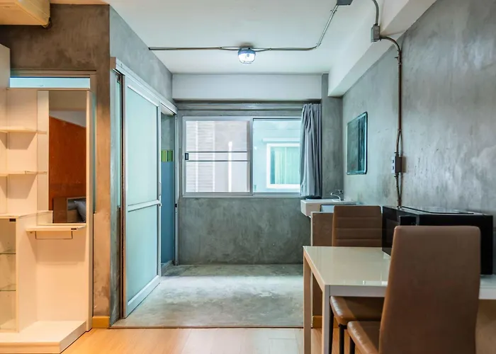 Five Stars Residence Bangkok