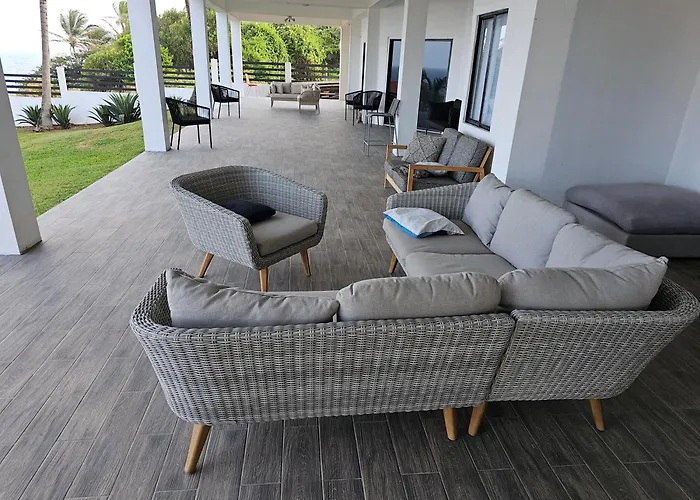 Coconut Breeze Svg - 1 Bdrm Hotel Kingstown