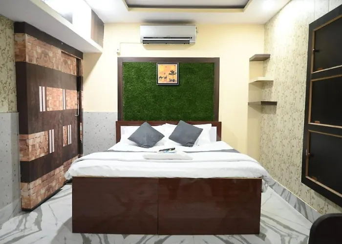Hotel Omkar Residency Varanasi