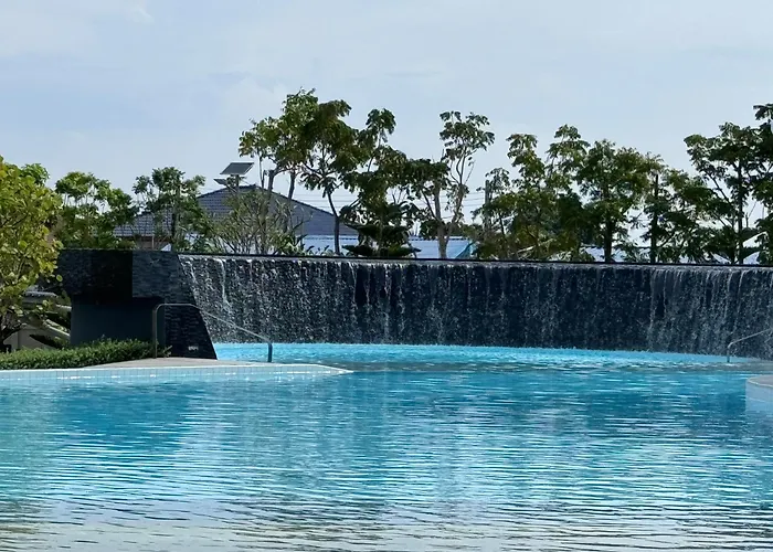 Supalai Blue Whale Huahin By H Aparthotel