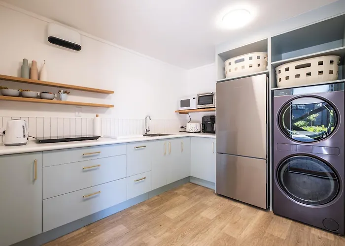 Small Stays At The Quarters Turangi