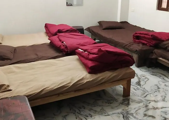 Gayatri Grand Paying Guest House Varanasi