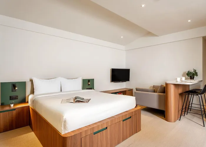Weave Suites - Midtown Singapore