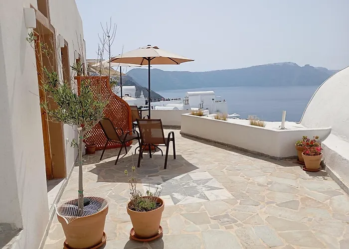 Ostria Caldera Studios Oia