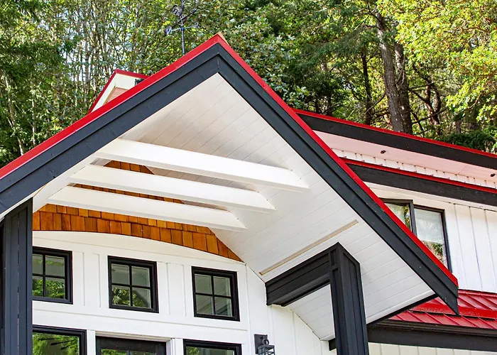 Sungate On Salt Spring - Luxurious Suite With Cedar Hot Tub & View Ganges