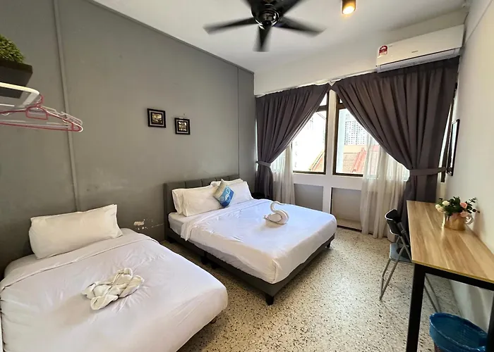Mac Inn 94 George Town