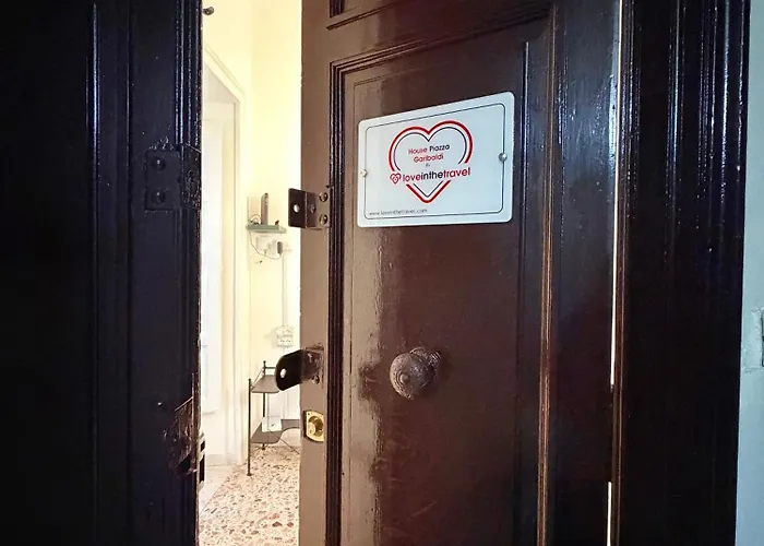 House Corso Umberto Rooms & Comfort By Loveinthetravel Неаполь