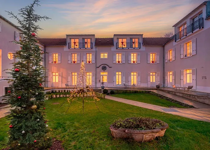L'Horloge - Appart'Hotel proche de Disneyland Montévrain