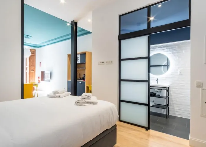 Modern Bright- Studio -Chueca Madrid