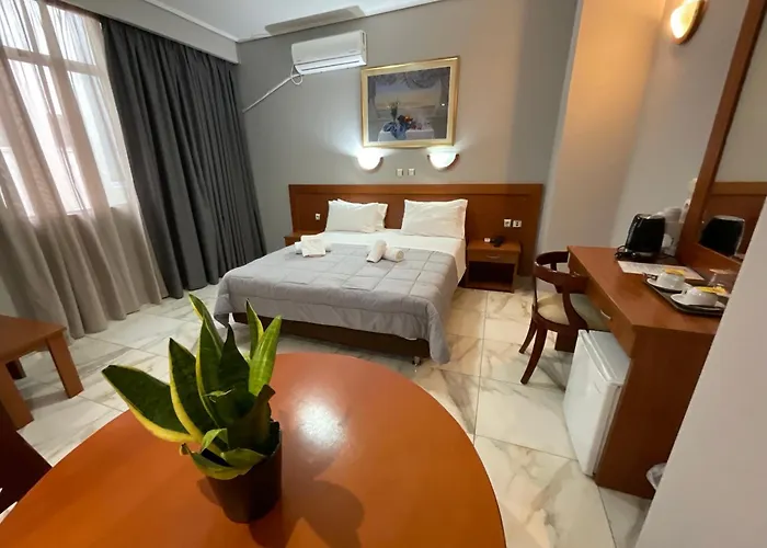 Piraeus Acropole Hotel