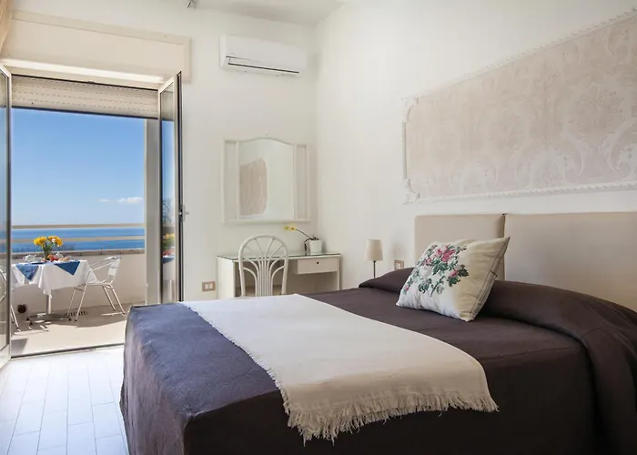 Mini Hotel - Angolo Di Paradiso - Pozzuoli